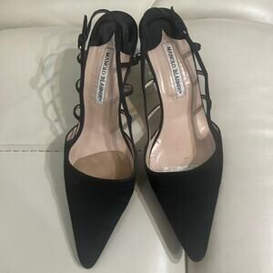 MANOLO BLANHNIK LEATHER SLING‎ BACK SLEEVE SIZE 39 1/2